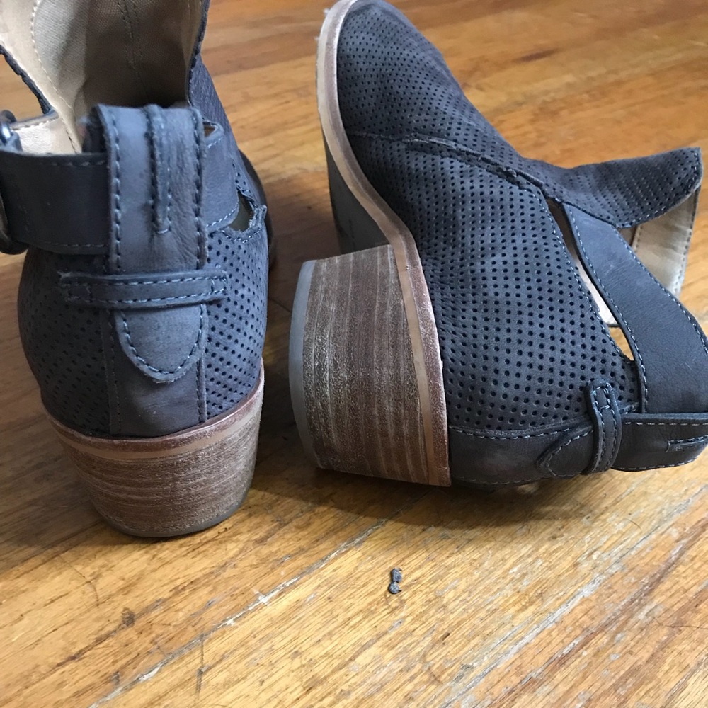 50% OFF DOLCE VITA BOOTIES!! CANT FIND ONLINE!!